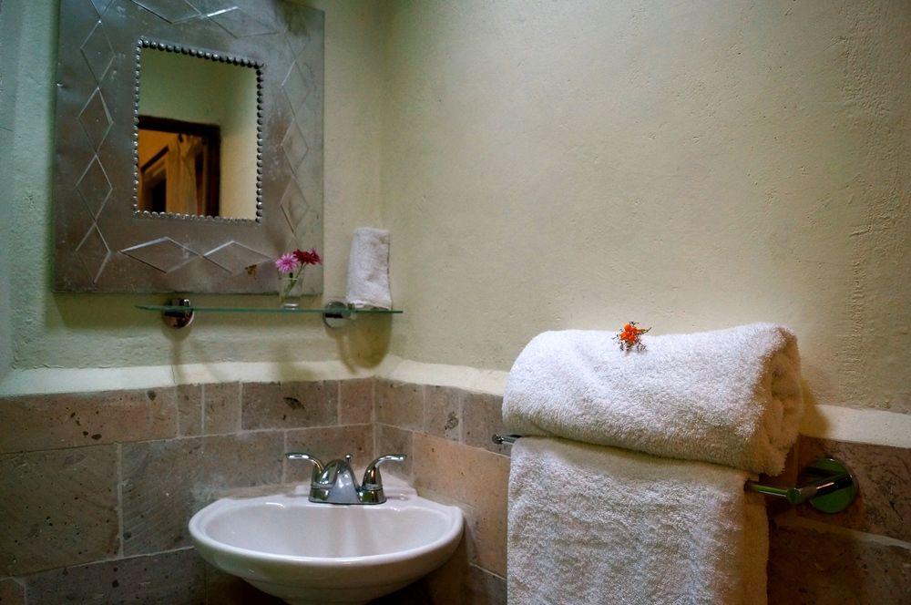 Hotel Aqui Es Mexico San Miguel de Allende Dış mekan fotoğraf